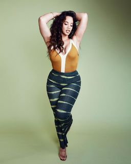 Dascha Polanco feet photo thumbnail