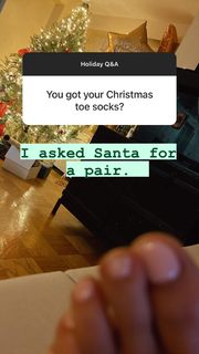 Dascha Polanco feet photo thumbnail