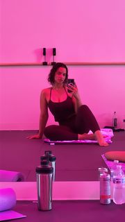 Dascha Polanco feet photo thumbnail