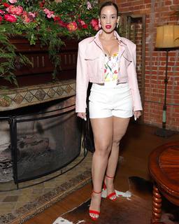 Dascha Polanco feet photo thumbnail