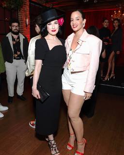 Dascha Polanco feet photo thumbnail