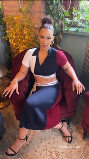 Dascha Polanco feet photo thumbnail