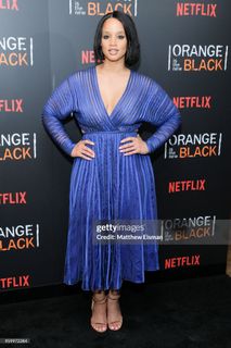 Dascha Polanco feet photo thumbnail