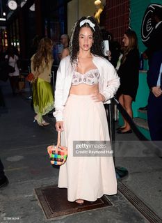 Dascha Polanco feet photo 10