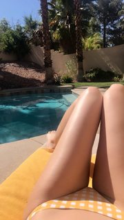 Dasha Nekrasova feet photo thumbnail