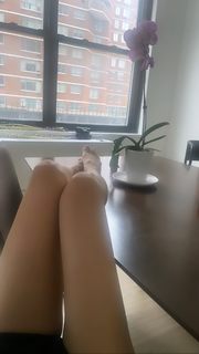 Dasha Nekrasova feet photo thumbnail