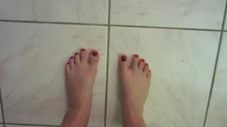 Datev Gallagher feet photo 16