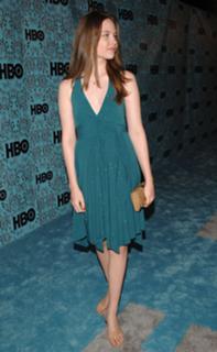 Daveigh Chase feet photo thumbnail