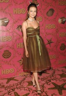 Daveigh Chase feet photo thumbnail