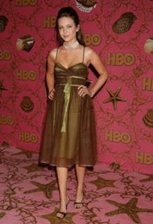 Daveigh Chase feet photo thumbnail