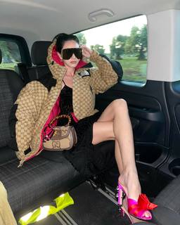 Davika Hoorne feet photo 7