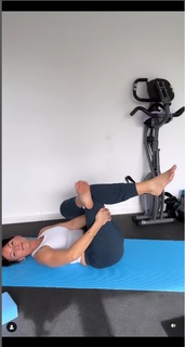 Davina McCall feet photo thumbnail