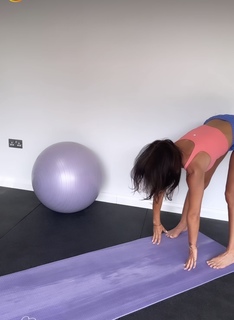 Davina McCall feet photo thumbnail
