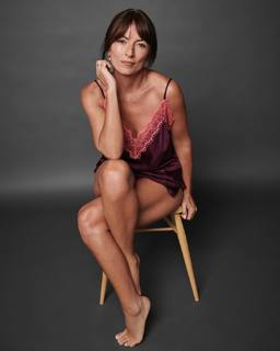 Davina McCall feet photo thumbnail