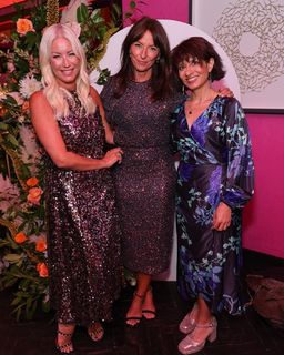 Davina McCall feet photo thumbnail