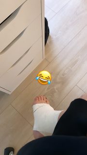 Davina Michelle feet photo 2