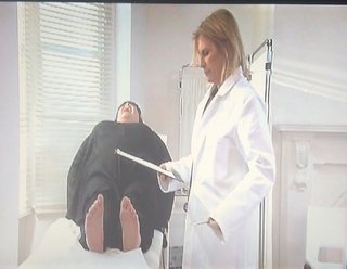 Dawn French feet photo 1