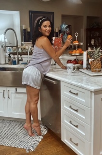 Dawn Marie Deibert feet photo 9