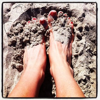 Dawn Olivieri feet photo thumbnail