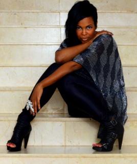 Dawn Robinson feet photo 4