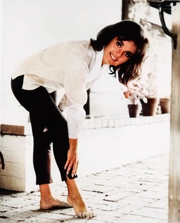 Dawn Wells feet photo thumbnail