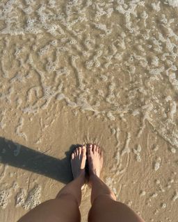 Day Mesquita feet photo 9