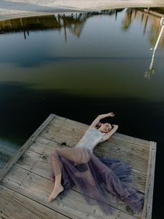 Daya feet photo 4