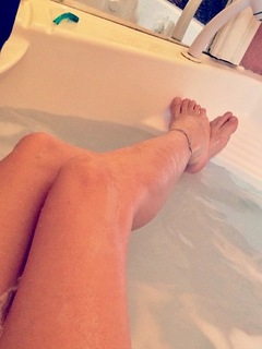 Dayane Mello feet photo 16