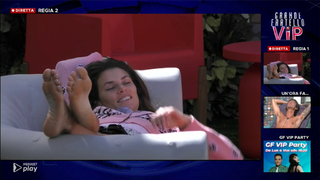 Dayane Mello feet photo 1