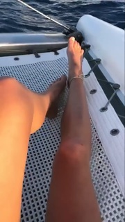 Dayna Marie feet photo 4