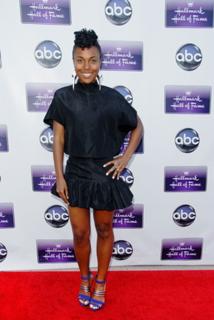 DeWanda Wise feet photo 3