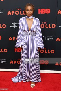 DeWanda Wise feet photo 1