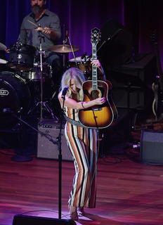 Deana Carter feet photo 7
