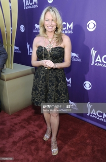 Deana Carter feet photo 11