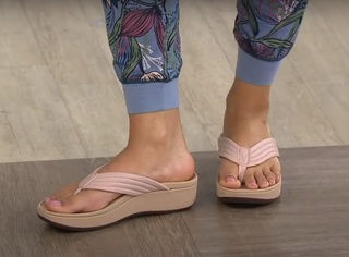 Deanna Fontanez feet photo 13