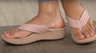 Deanna Fontanez feet photo 11