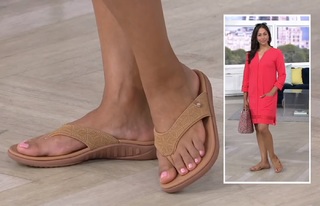 Deanna Fontanez feet photo 19