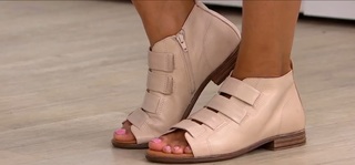 Deanna Fontanez feet photo 15