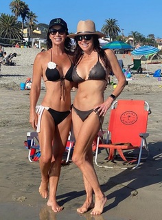 Debbe Dunning feet photo thumbnail