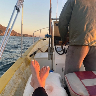 Debbe Dunning feet photo thumbnail