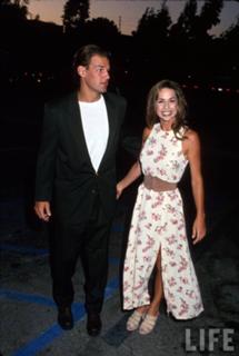 Debbe Dunning feet photo thumbnail