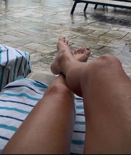 Debbe Dunning feet photo 8