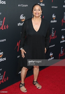 Debbie Allen feet photo 9