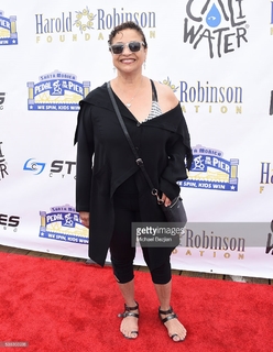 Debbie Allen feet photo 18