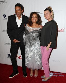 Debbie Allen feet photo 11