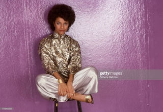 Debbie Allen feet photo 17