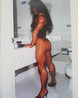 Debbie Bramwell feet photo 16
