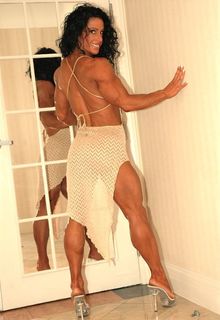 Debbie Bramwell feet photo 17