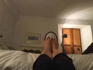 Debbie Flint feet photo 17