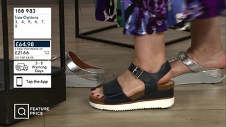 Debbie Flint feet photo 4